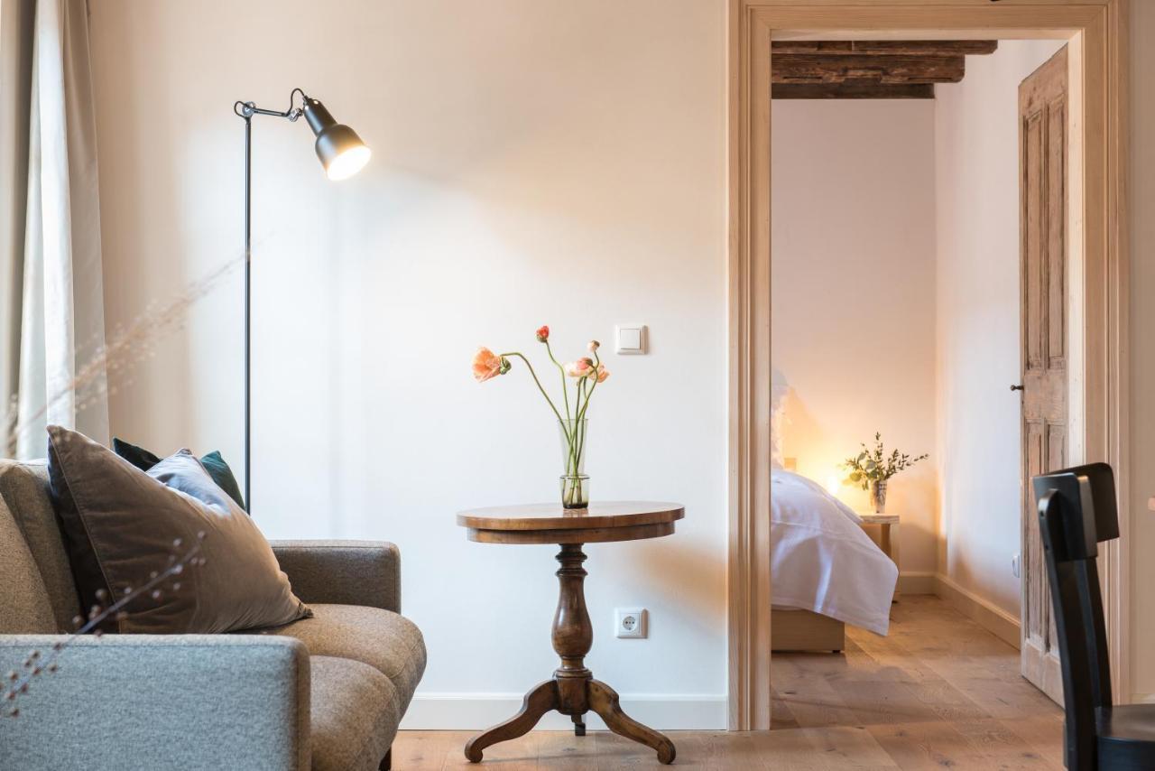 Palais Wunderlich Apartment Лар Екстериор снимка