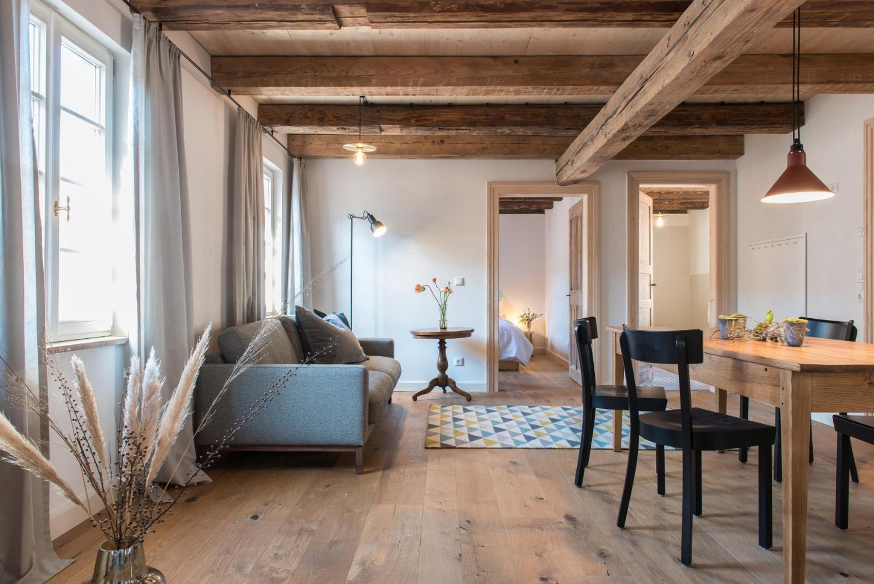 Palais Wunderlich Apartment Лар Екстериор снимка